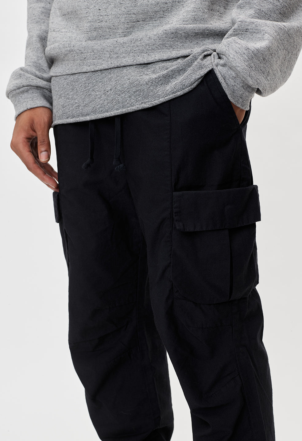 H&M black cargo jeans size 6